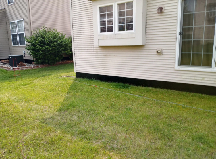 house siding in need of cleaning in Howell ,Mi